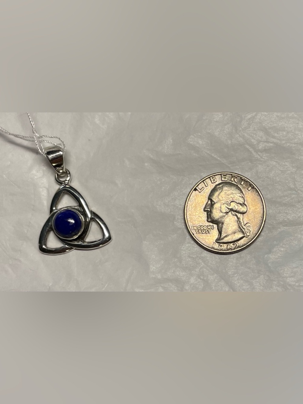 Celtic pendant with lapis
